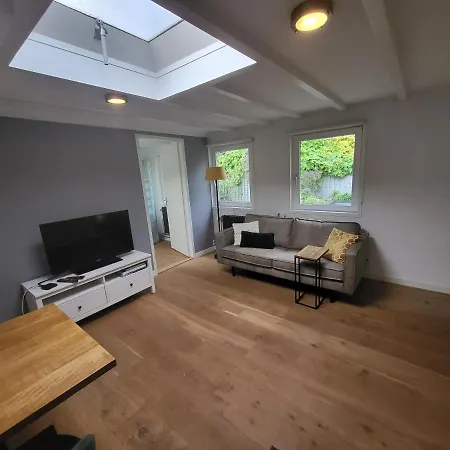 Private Apartment. Apartment *