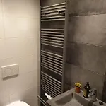 公寓 Private Apartment. *