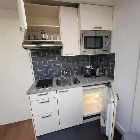 公寓 Private Apartment.