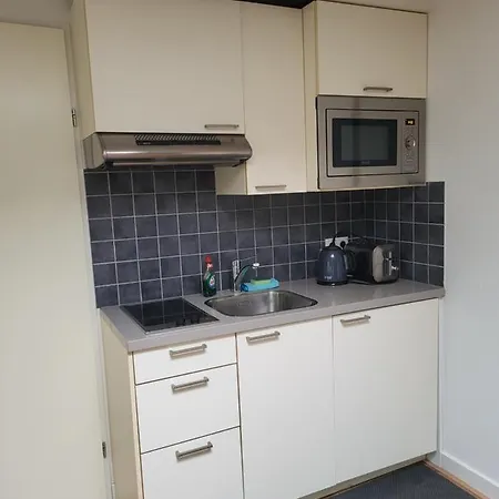 Private Apartment. 公寓 希佛萨姆